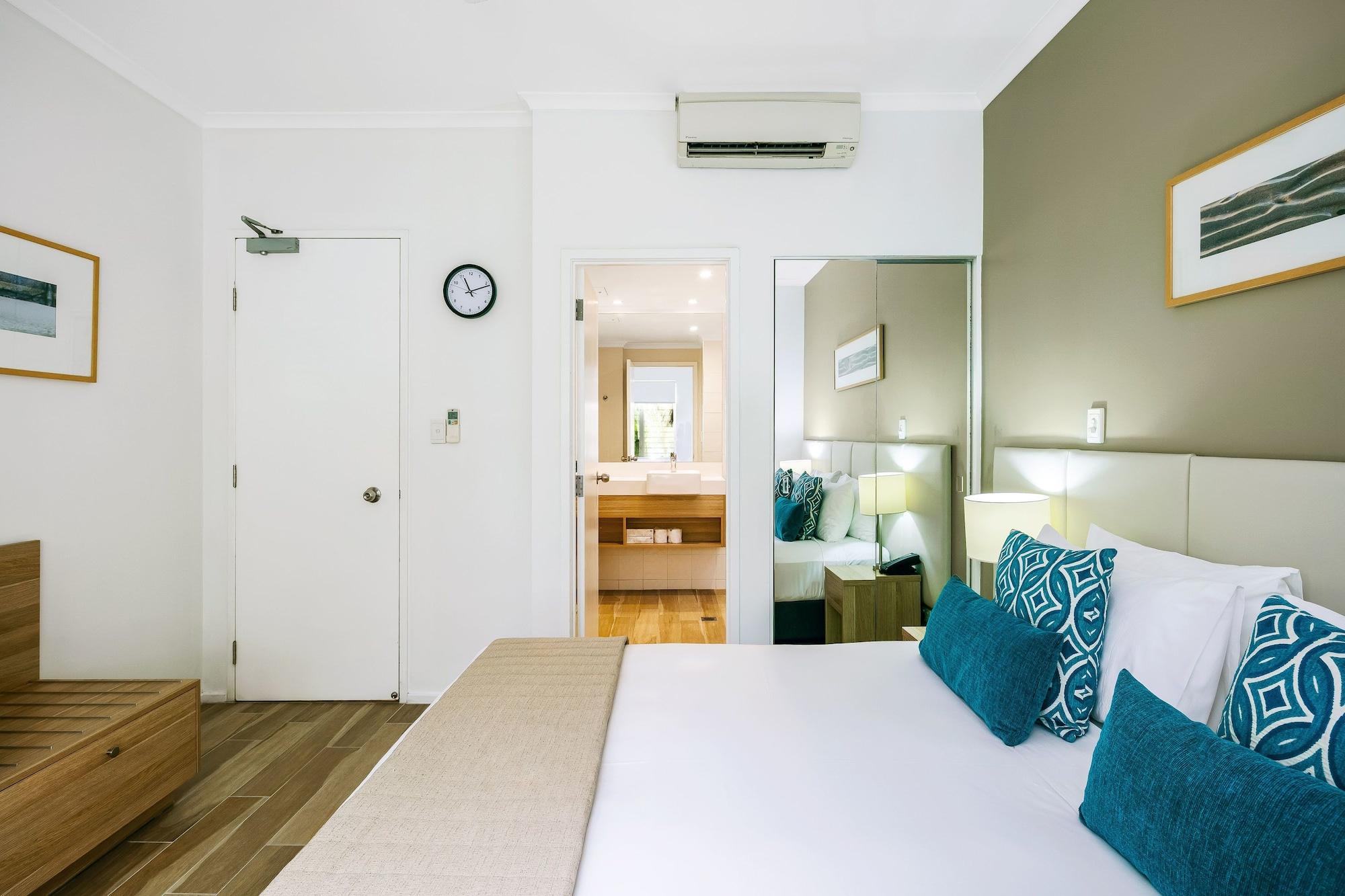 Mantra Portsea Hotel Порт Дъглас Екстериор снимка