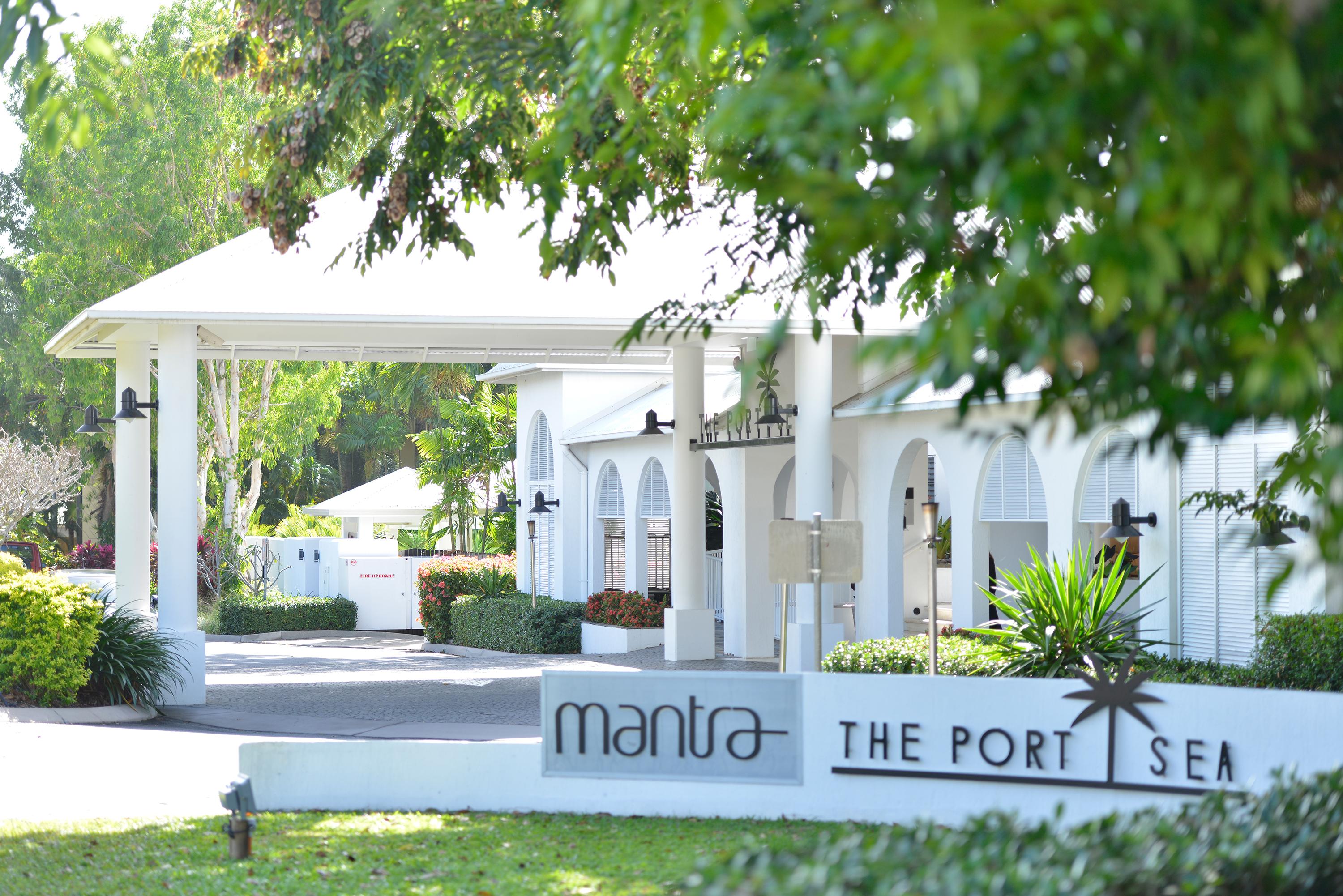 Mantra Portsea Hotel Порт Дъглас Екстериор снимка